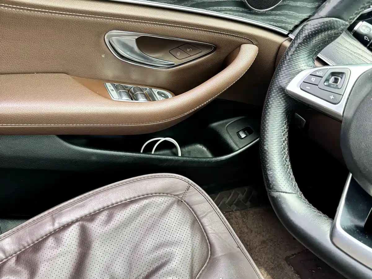 Mercedes-Benz E-Class 2017 E 300 L Sport Fashion фото 11