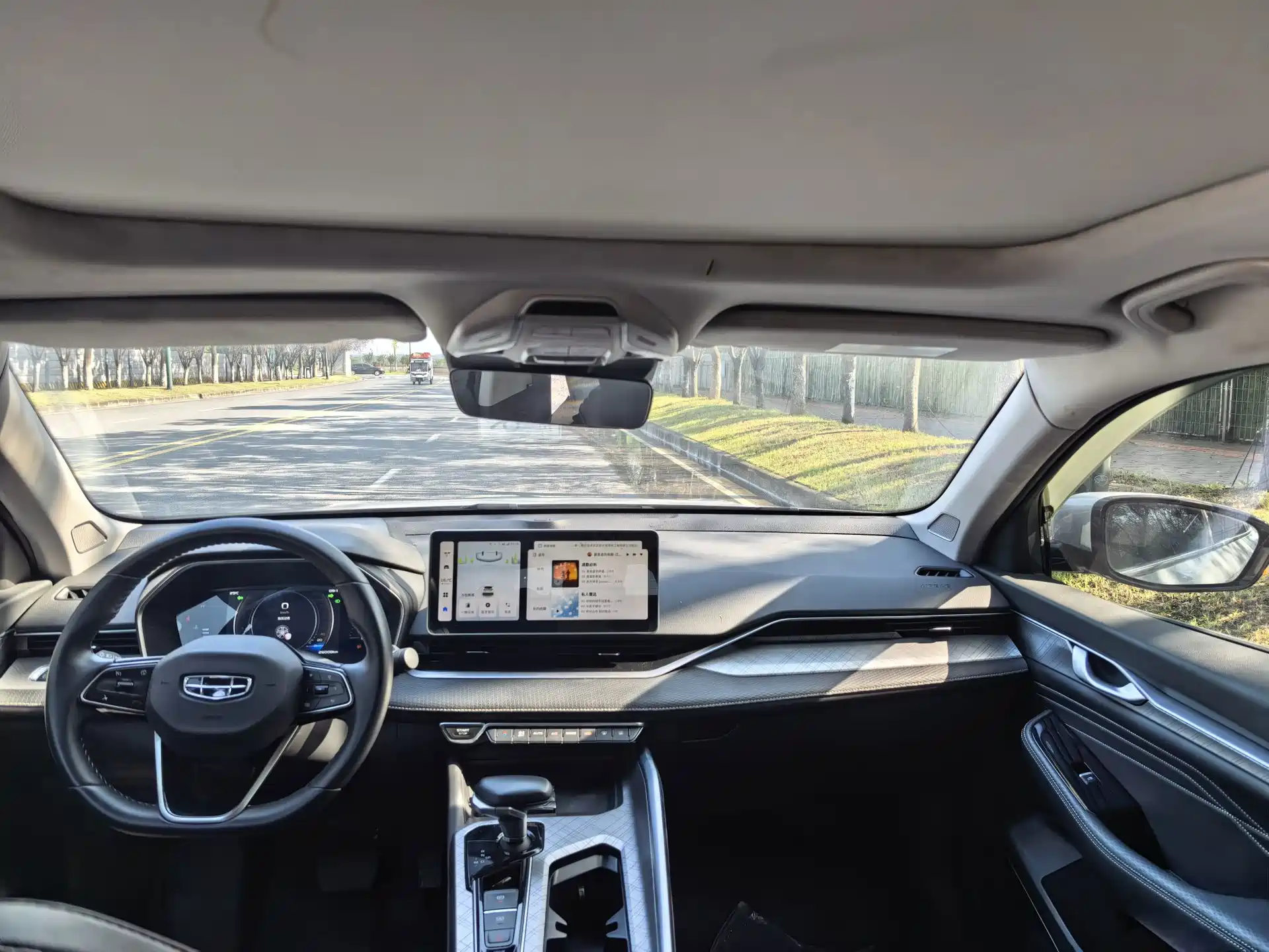 Фото 5 - Geely Preface