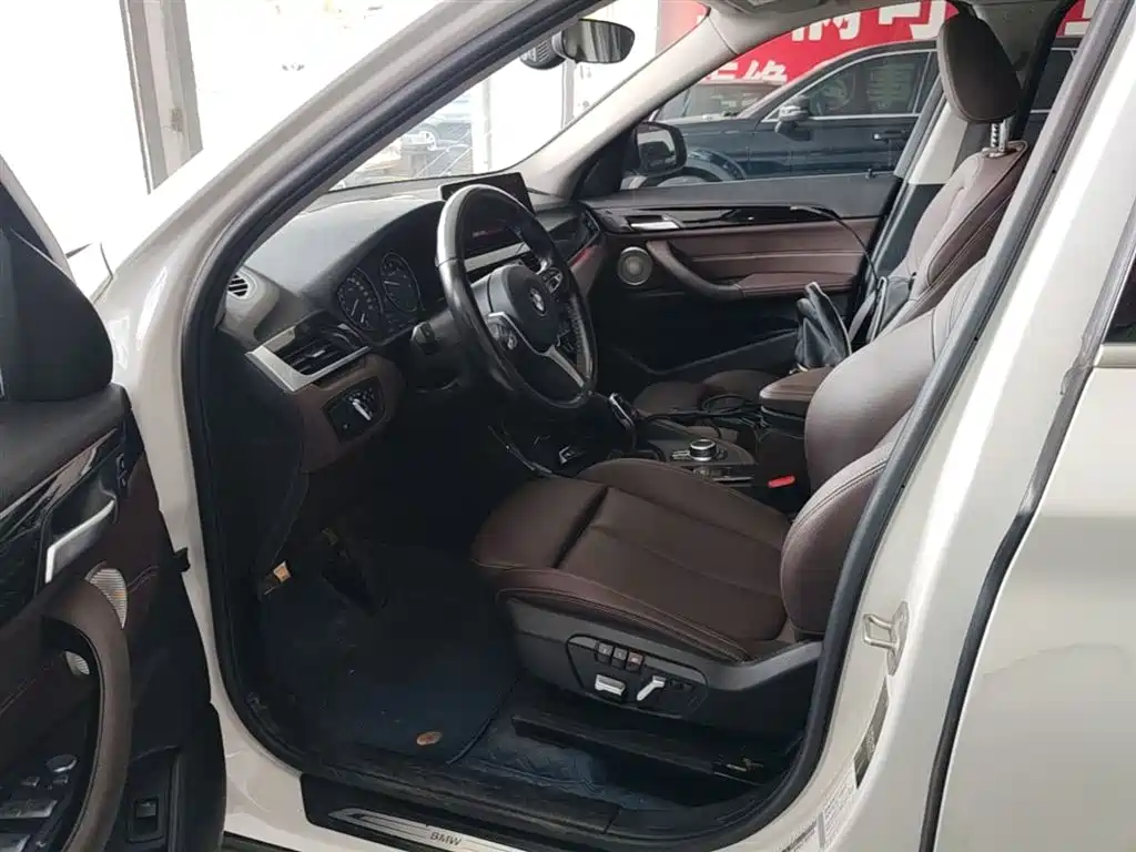 BMW X1 2021 sDrive20Li Exclusive фото 22