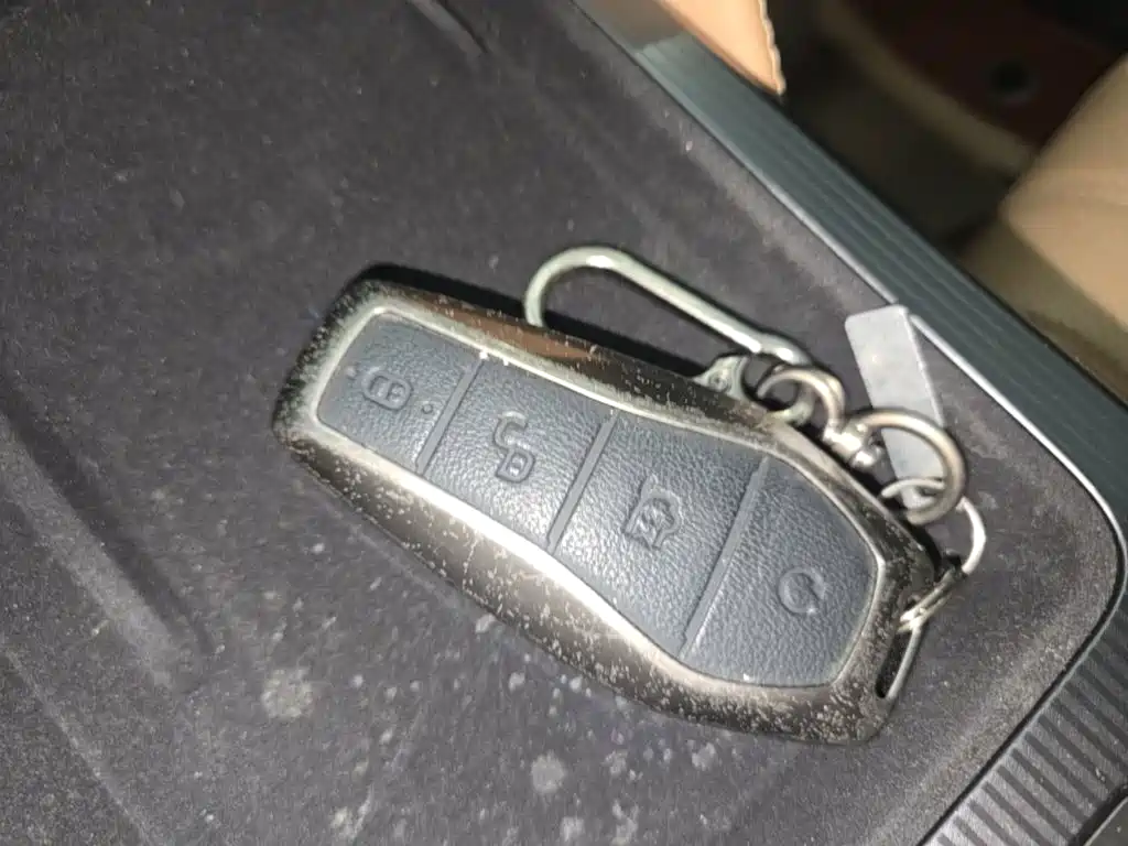 Фото 9 - BYD Song L DM-i