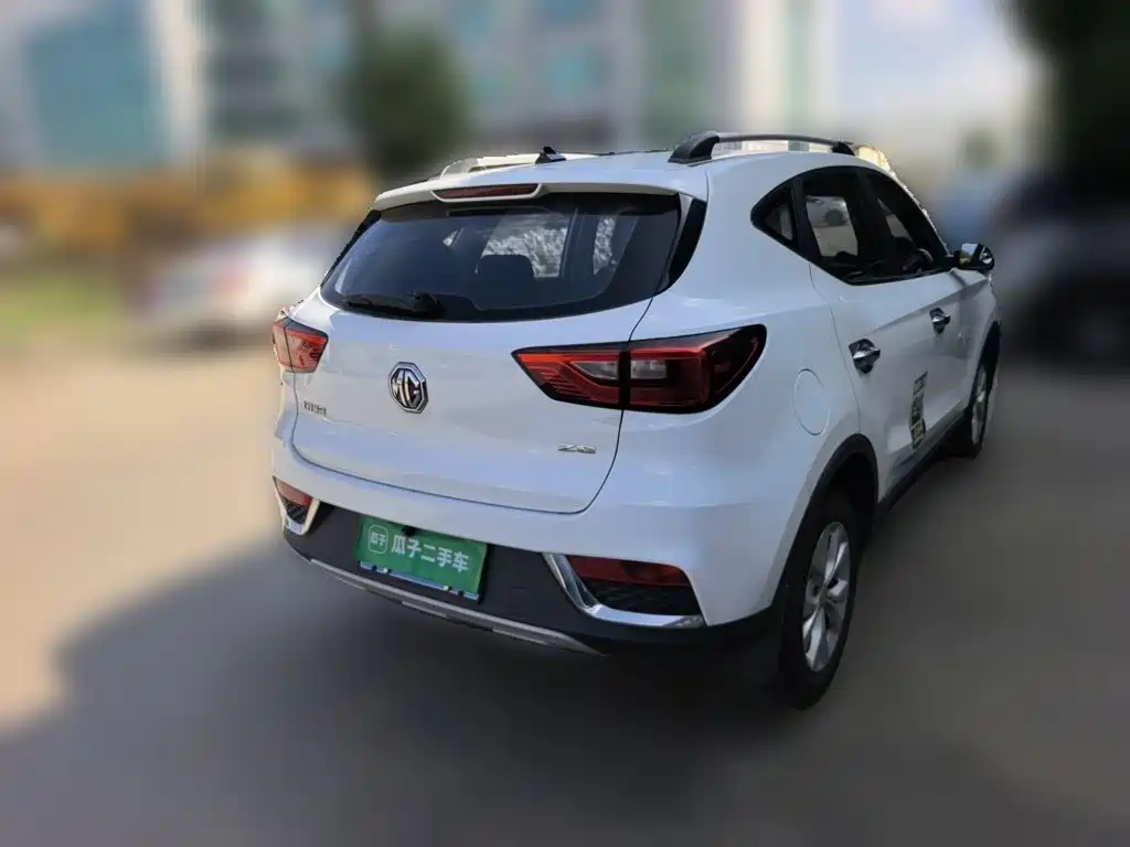 Фото 4 - MG ZS