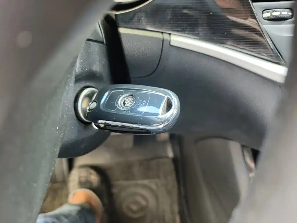 Photo 9 - Buick Verano