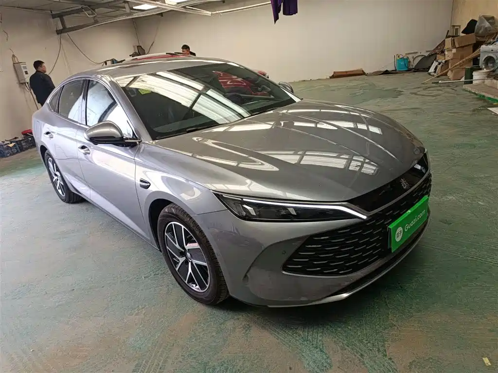 BYD Qin L 2025 DM-i Smart Drive 80KM Premium фото 4
