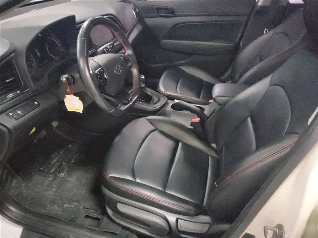 Hyundai Elantra 2016 1.4T DCT Dynamic·Vitality фото 11