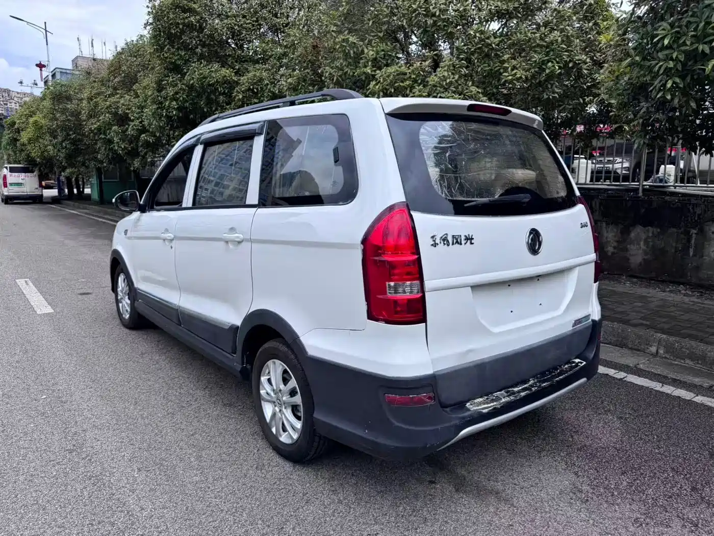 Dongfeng Fengguang Fengguang 360 2015 2015 Model 1.5L Manual Comfort 5-seater China IV