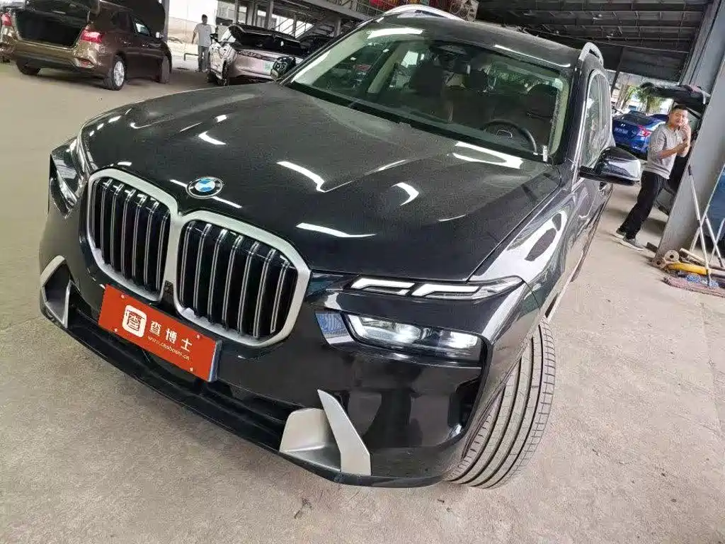 BMW X7 2025 2024 xDrive40i Leading Luxury Package