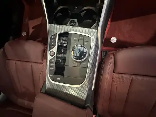 BMW 4 Series 2024 430i M Sport Shadow Edition фото 9
