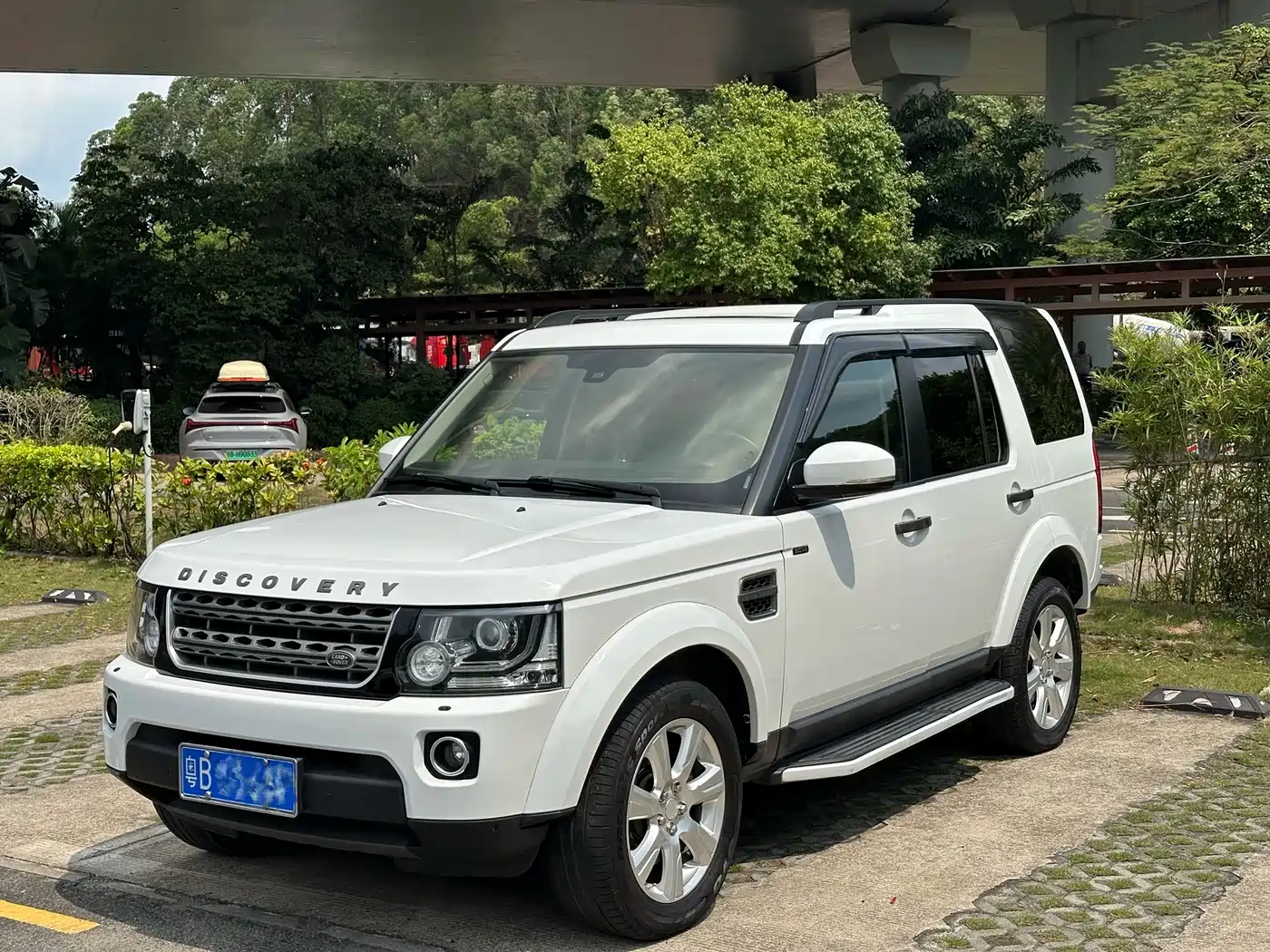 Land Rover Discovery 2015 3.0 SC V6 SE