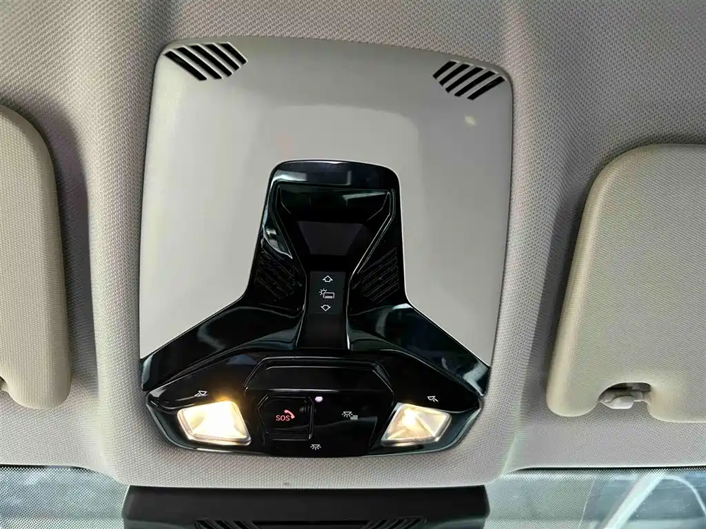BMW X1 2023 sDrive20Li X Design Package фото 8