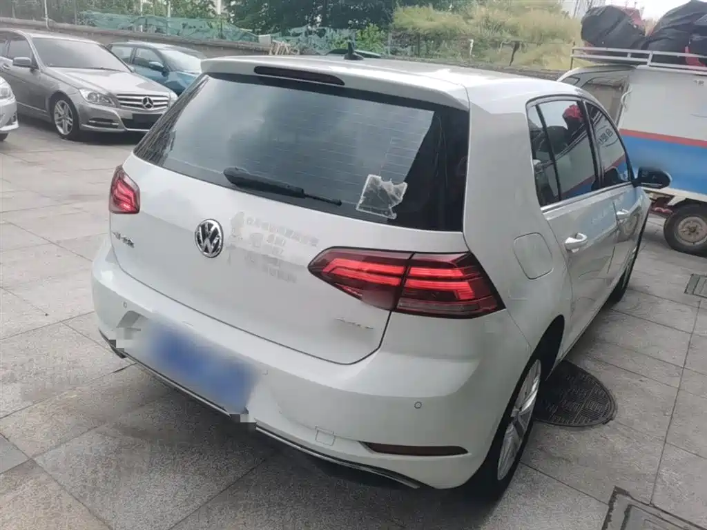 Volkswagen Golf 2019 200TSI DSG Comfort Progressive China VI фото 7