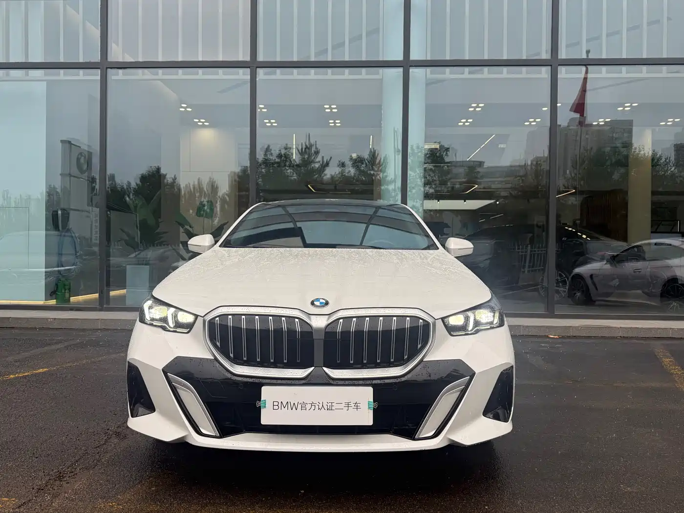 BMW 5 Series 2024 525Li M Sport Package фото 2
