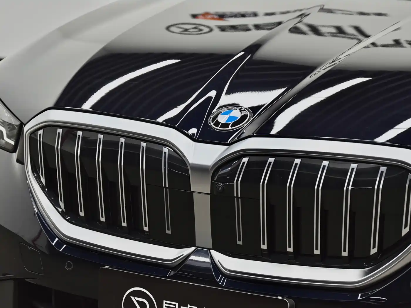 BMW 5 Series 2024 530Li Leading Model Luxury Package фото 30