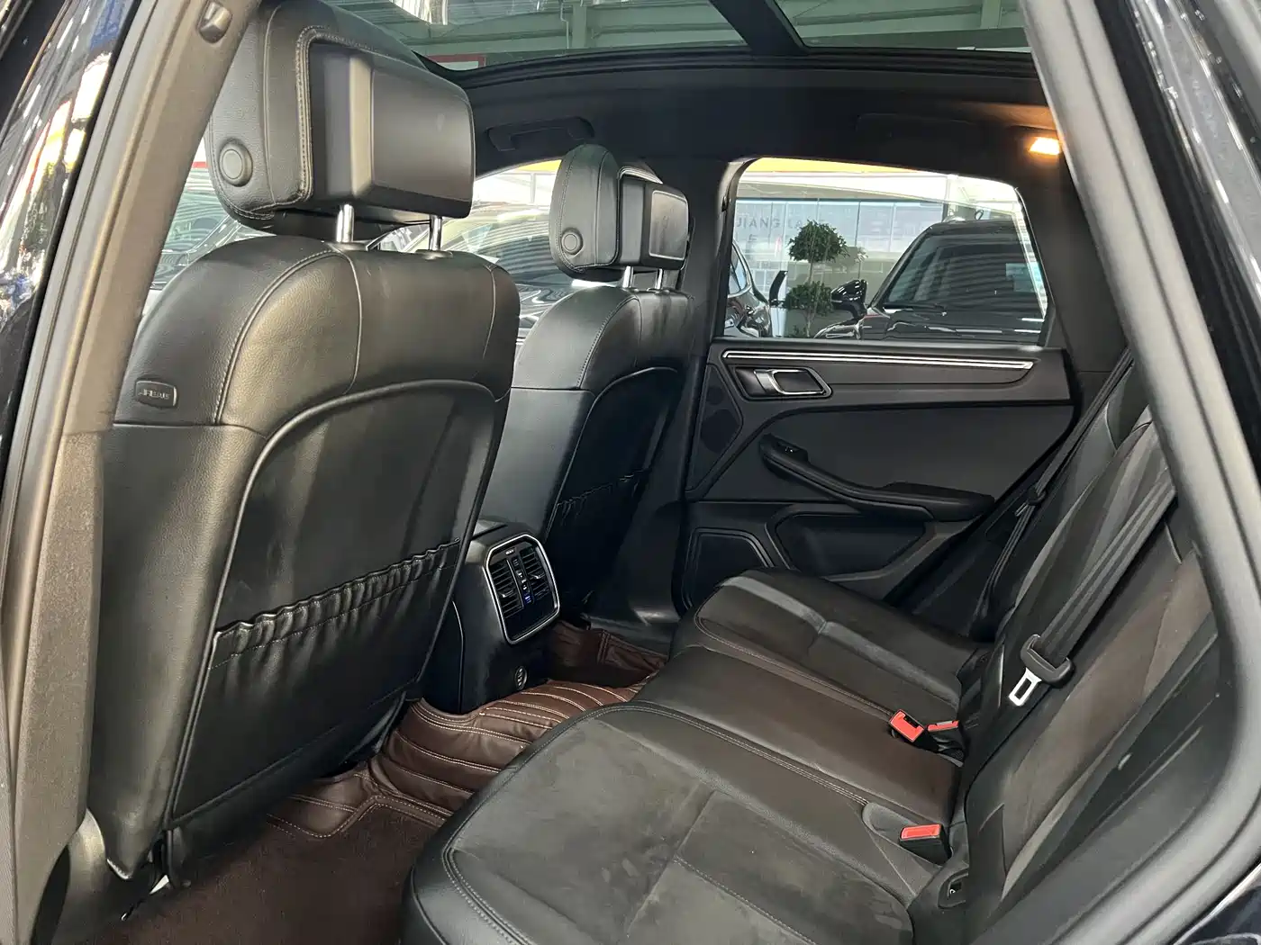 Porsche Macan 2017 Macan 2.0T фото 6