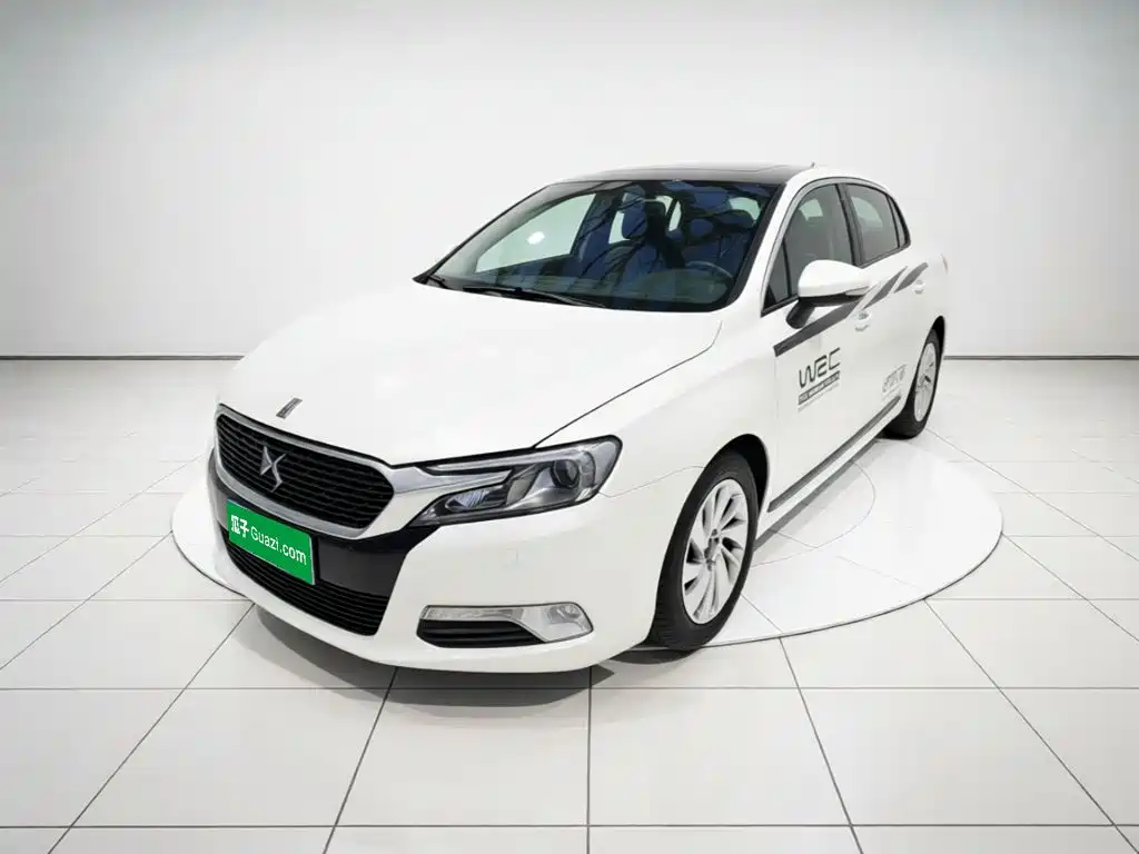 Фото 1 - DS 5LS