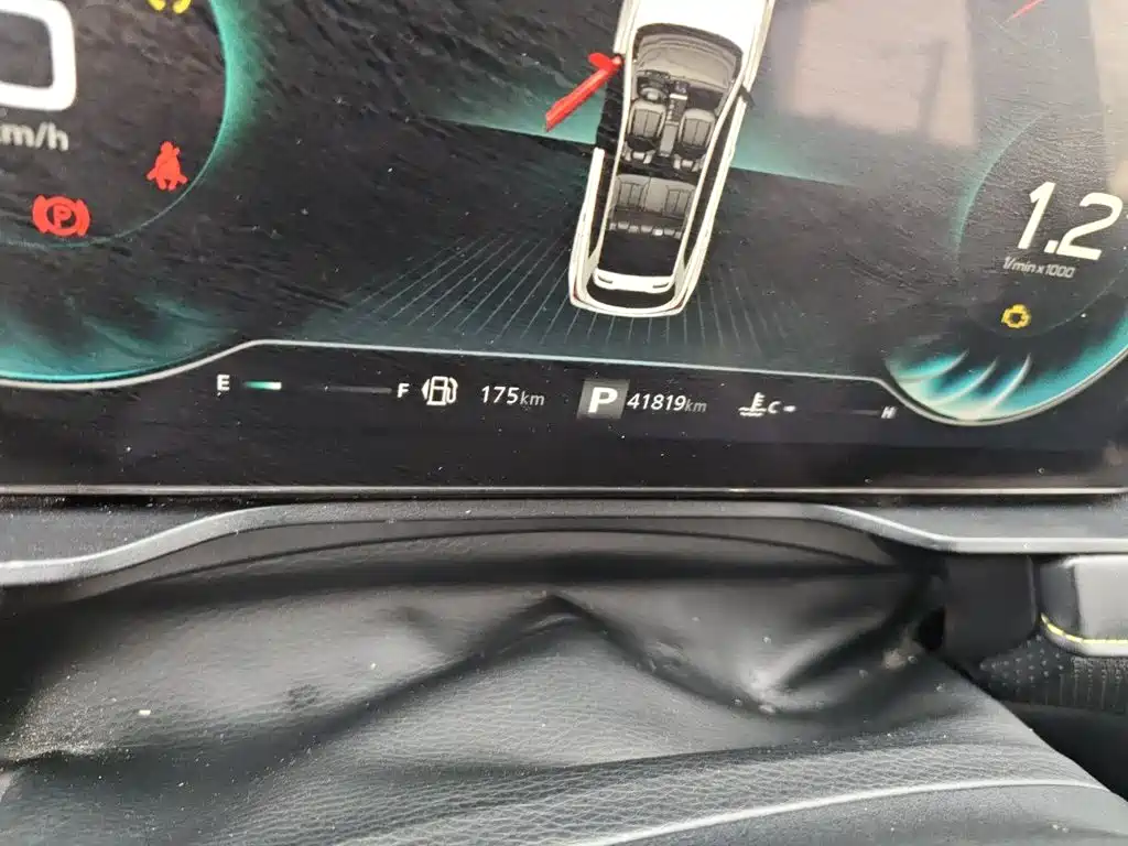 Фото 8 - Roewe RX5
