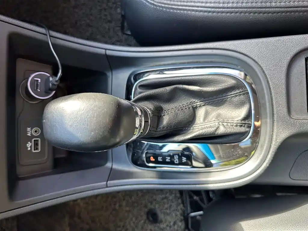 Roewe 360 2016 2015 1.5L Automatic Luxury