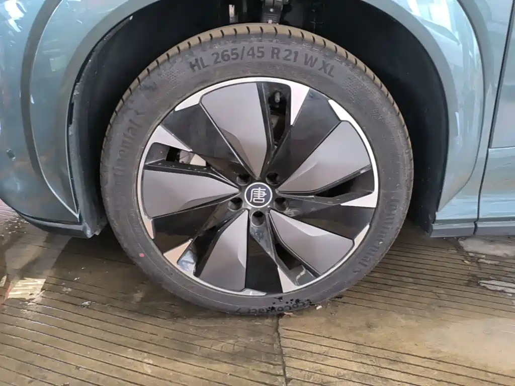 BYD Tang L 2025 2025 DM 175KM Drone Player Edition