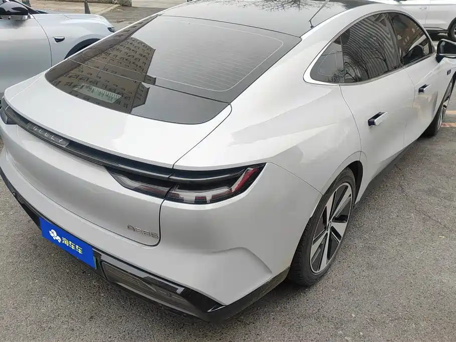 GEELY GALAXY GALAXY E8