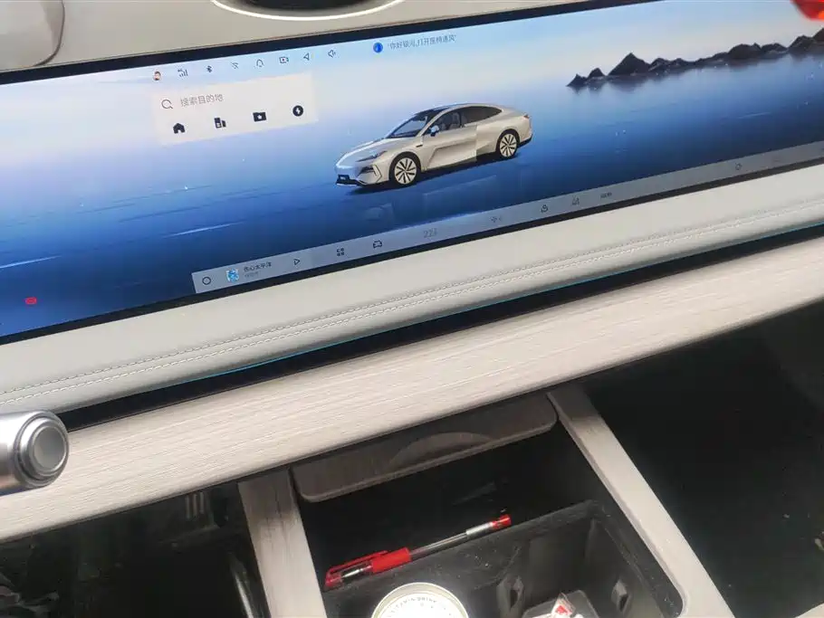 GEELY GALAXY GALAXY E8