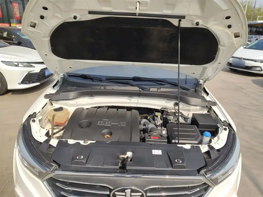 Besturn X40 2017 2017 1.6L Manual Luxury
