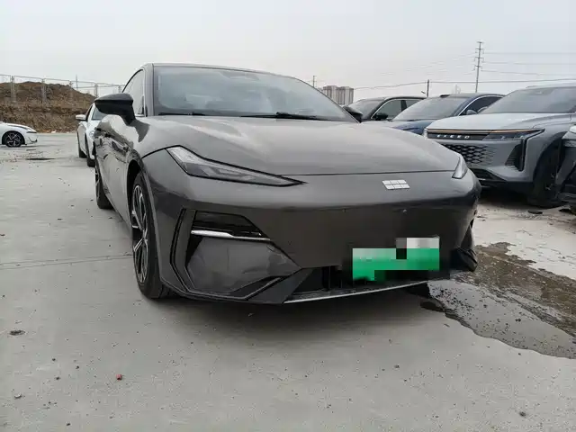 geely-galaxy galaxy-e8