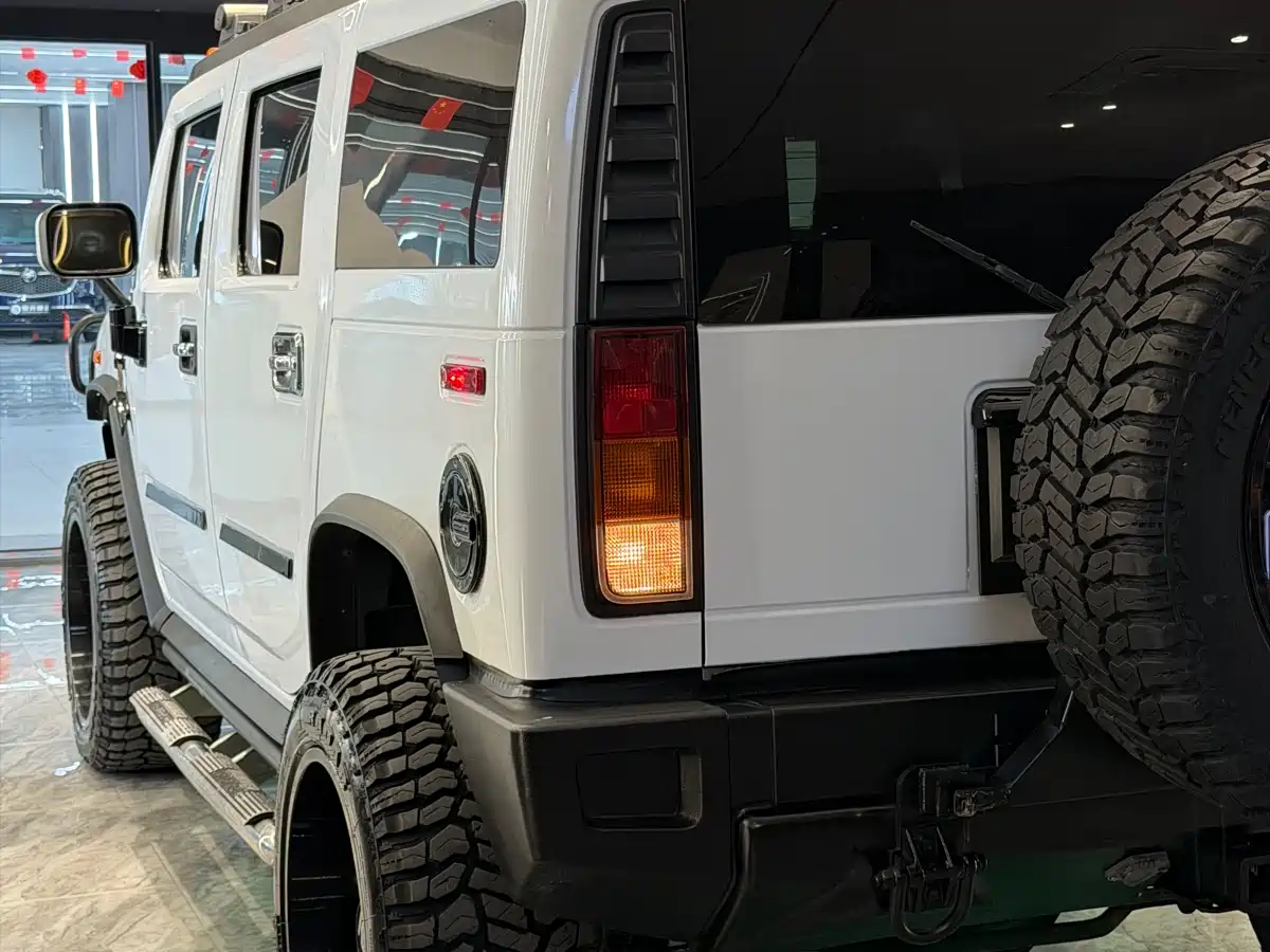 Hummer H2 2004 6.0 AT фото 12