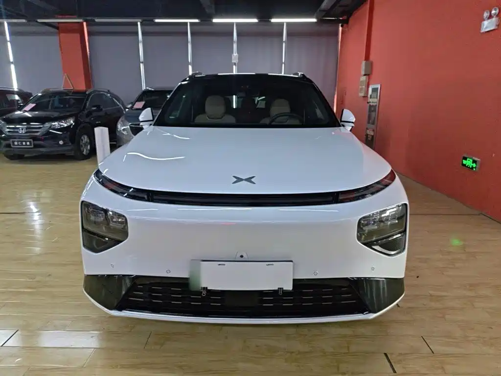 Фото 3 - XPeng G9