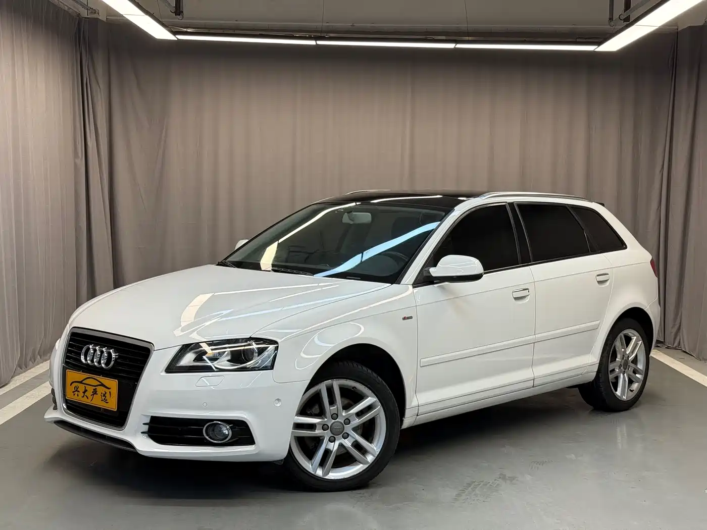 Audi A3 (Import) 2014 2013 Sportback 35 TFSI Luxury