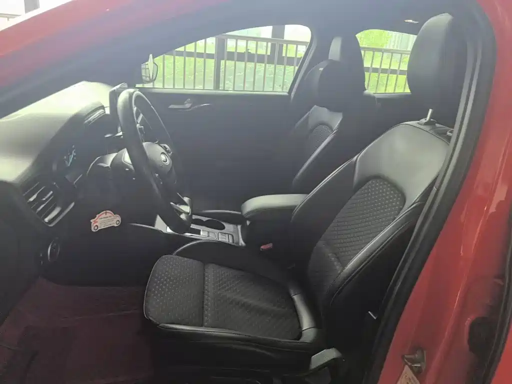 Photo 15 - Ford Focus