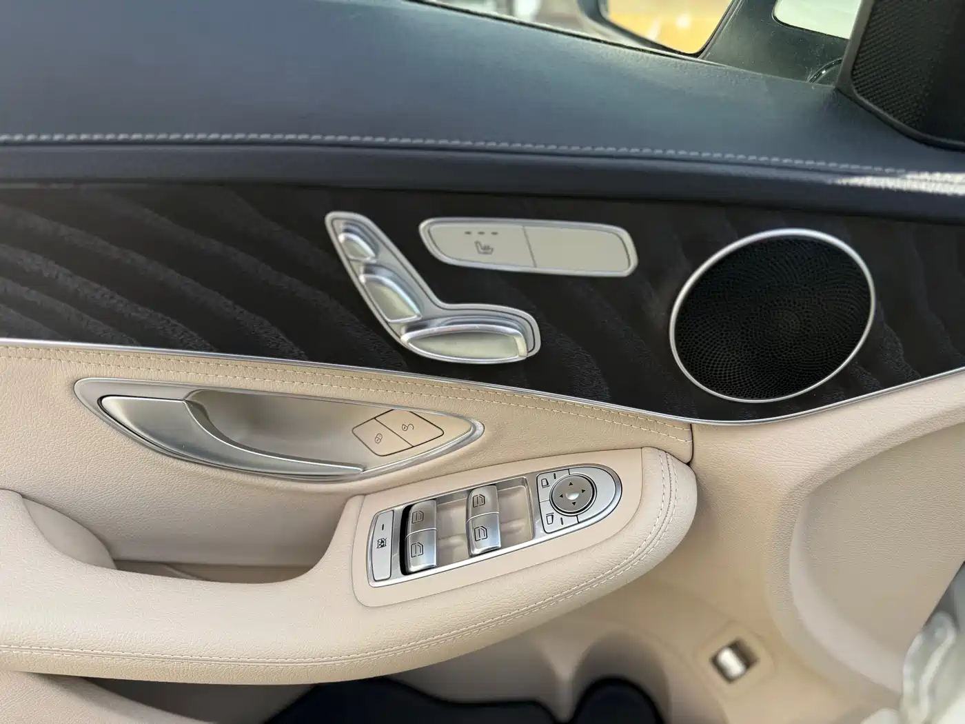 Mercedes-Benz C-Class 2015 Facelift C 200 L Sport фото 10