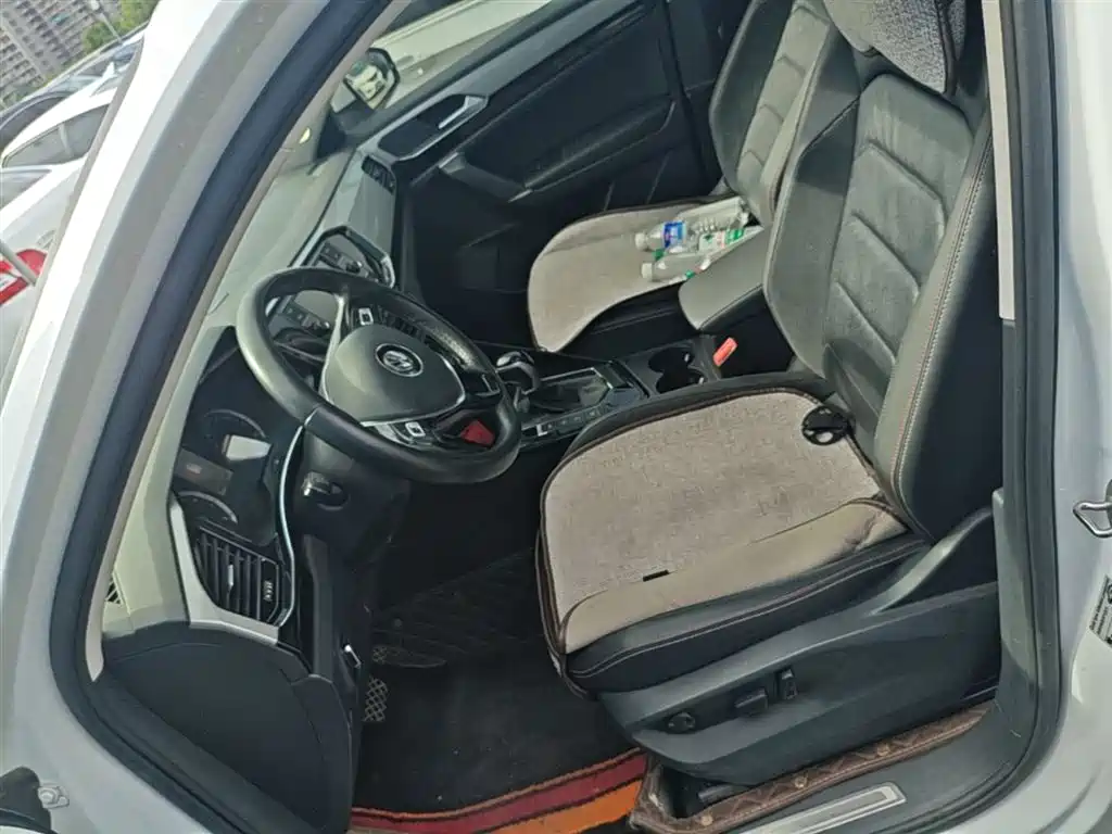 Volkswagen Tayron 2019 330TSI 2WD Luxury China V фото 15