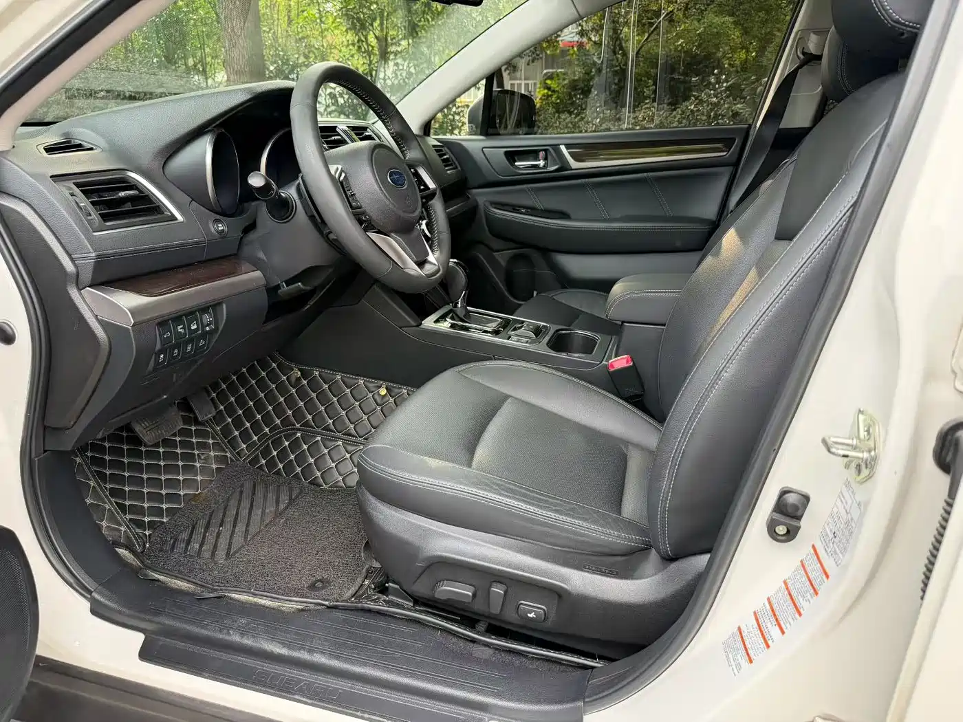 SUBARU OUTBACK
