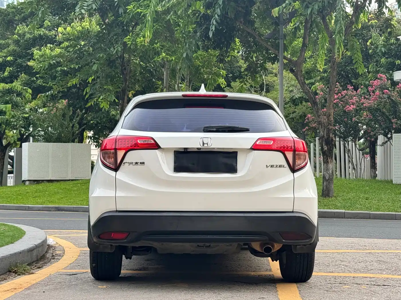 Honda Vezel 2015 2015 1.8L CVT FWD Elite
