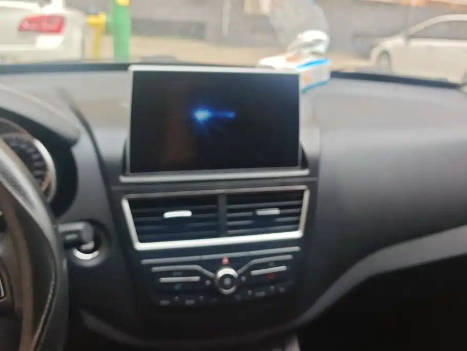 Besturn X40 2018 2018 Internet Celebrity Edition 1.6L Automatic Luxury