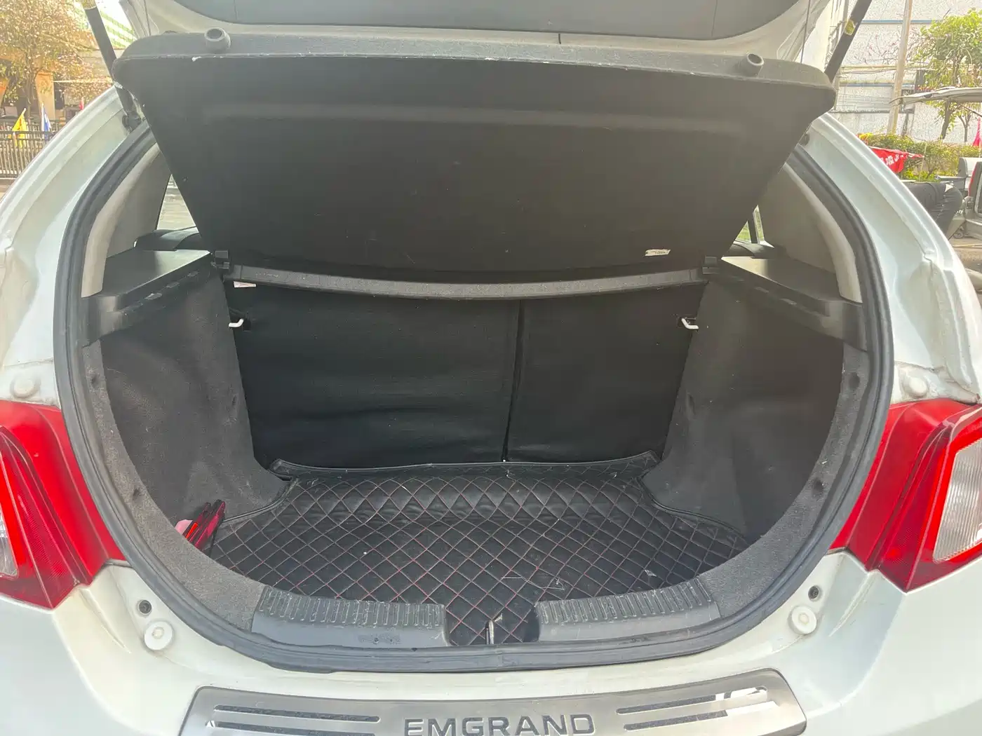 Geely Classic Emgrand 2014 2013 Hatchback 1.5L Manual Progressive