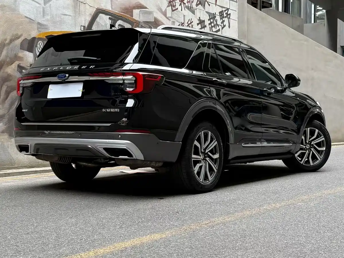 FORD EXPLORER