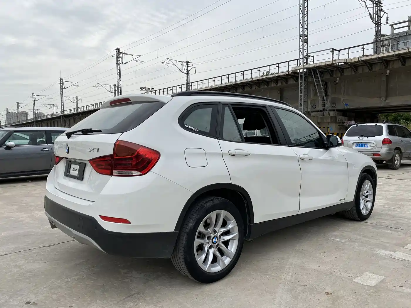 Фото 10 - BMW X1