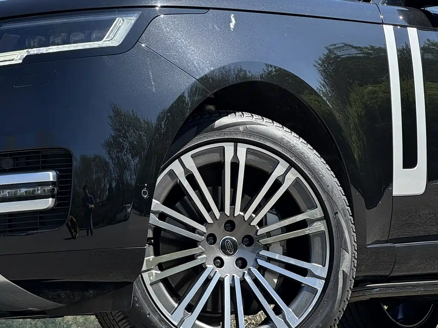 Land Rover Range Rover 2024 3.0 L6 400PS Genesis Extended фото 5