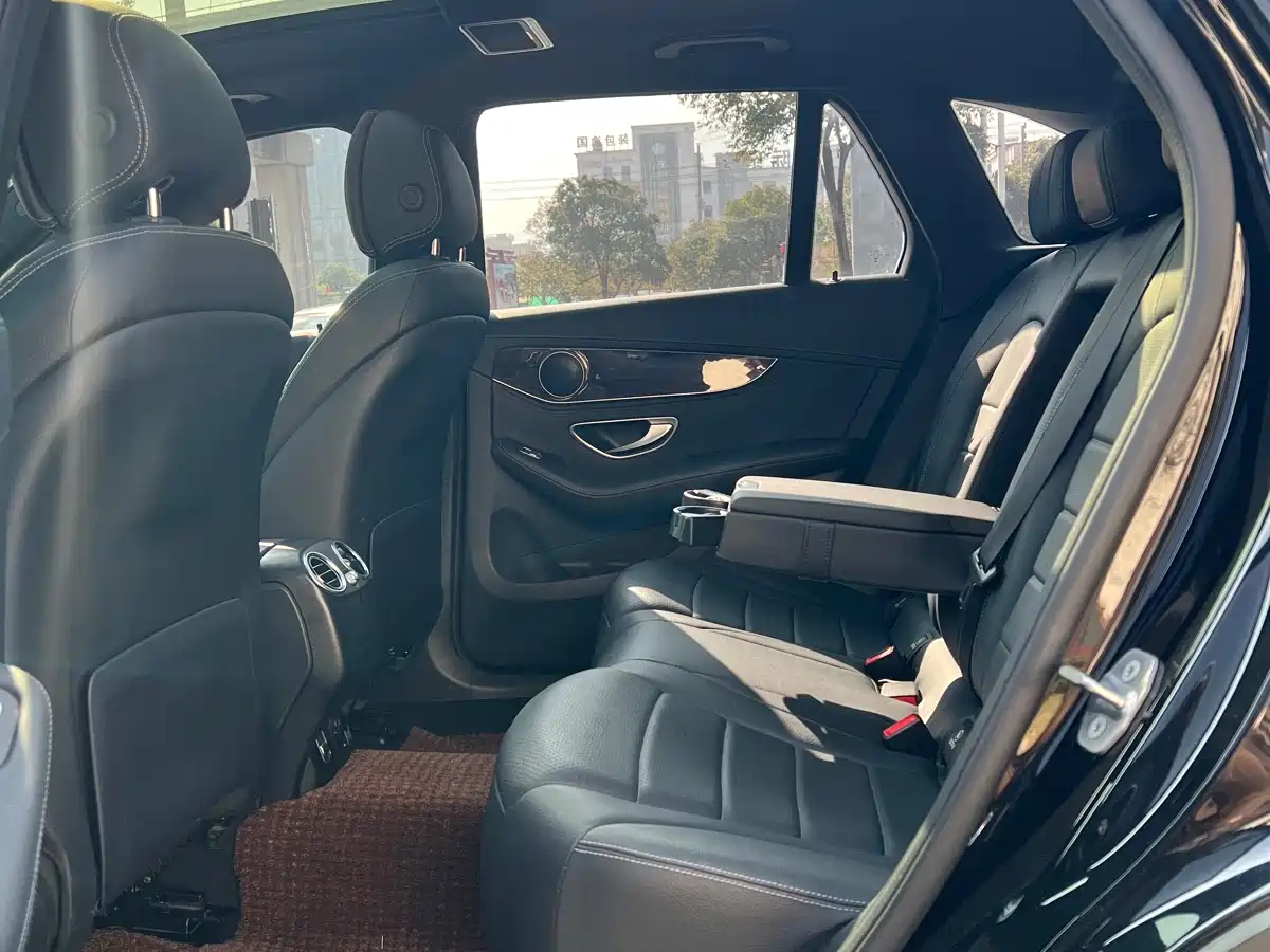 Mercedes-Benz GLC 2019 GLC 260 L 4MATIC Dynamic фото 13