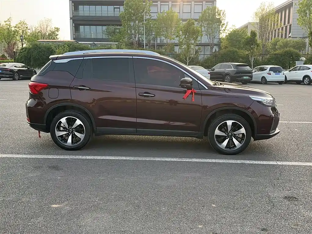 GAC Trumpchi Trumpchi GS4 2018 235T Auto 2WD Supreme Edition фото 4