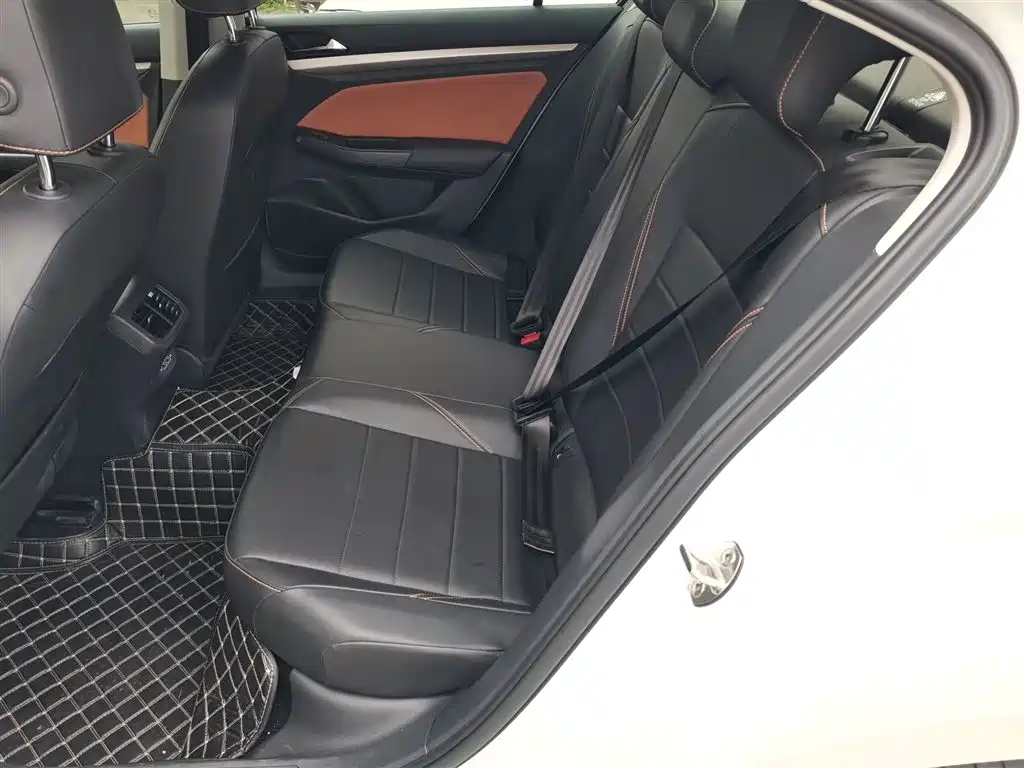 Volkswagen Bora 2023 200TSI DSG Yuexing Edition фото 17