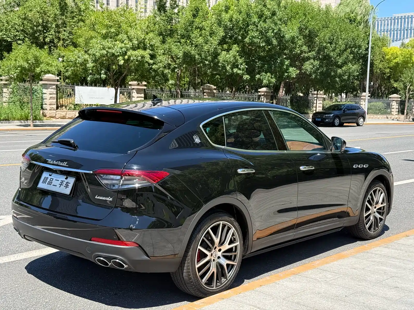 Фото 5 - Maserati Levante