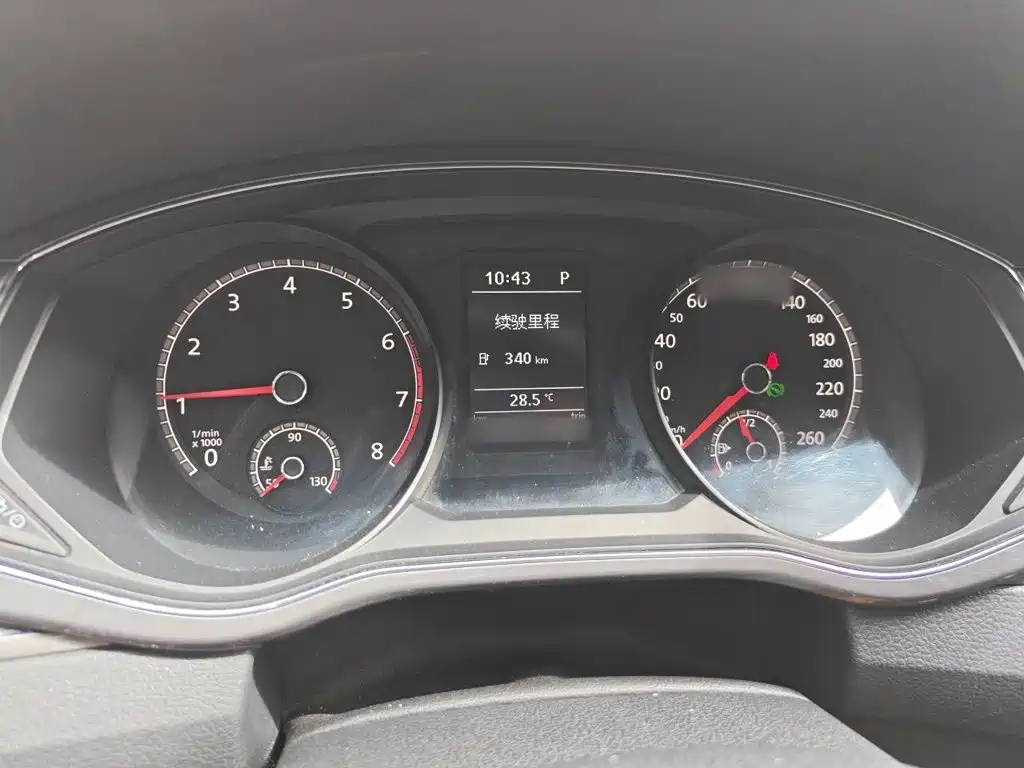 Фото 4 - Volkswagen Passat
