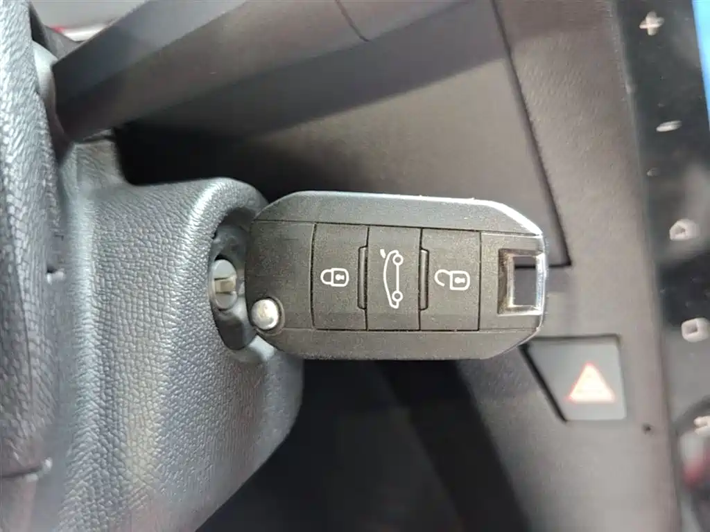 Peugeot 408 2018 Facelift 350THP Automatic Luxury фото 9