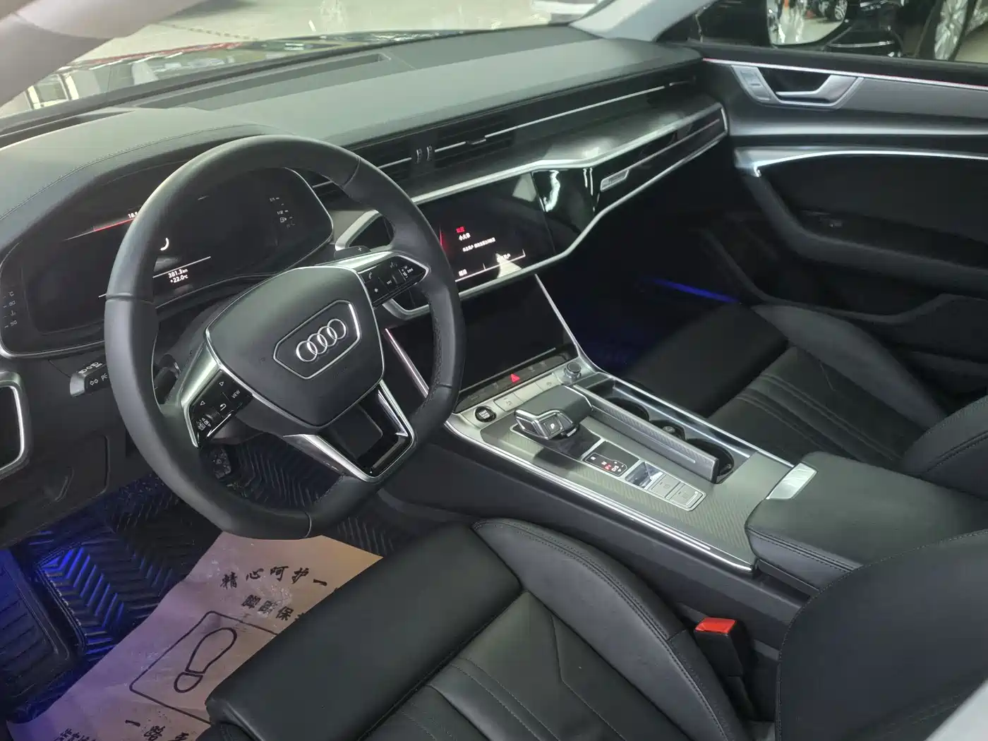 Audi A7 2023 Model 45 TFSI Premium Selection Edition фото 5