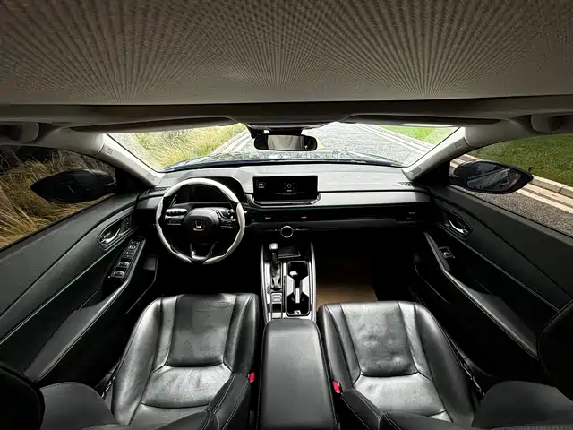 Honda Accord 2023 260TURBO Excellence Edition — фото 5