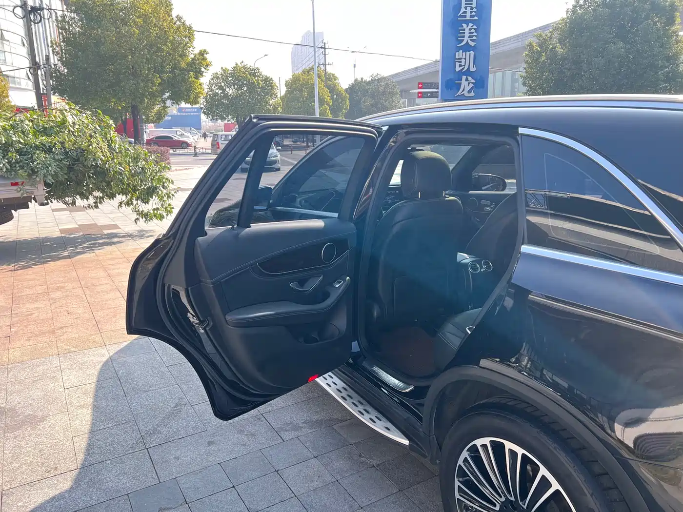 Mercedes-Benz GLC 2019 GLC 260 L 4MATIC Dynamic фото 12
