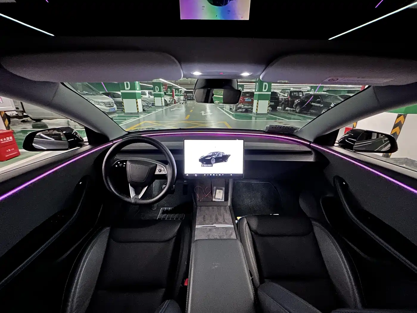 TESLA MODEL 3