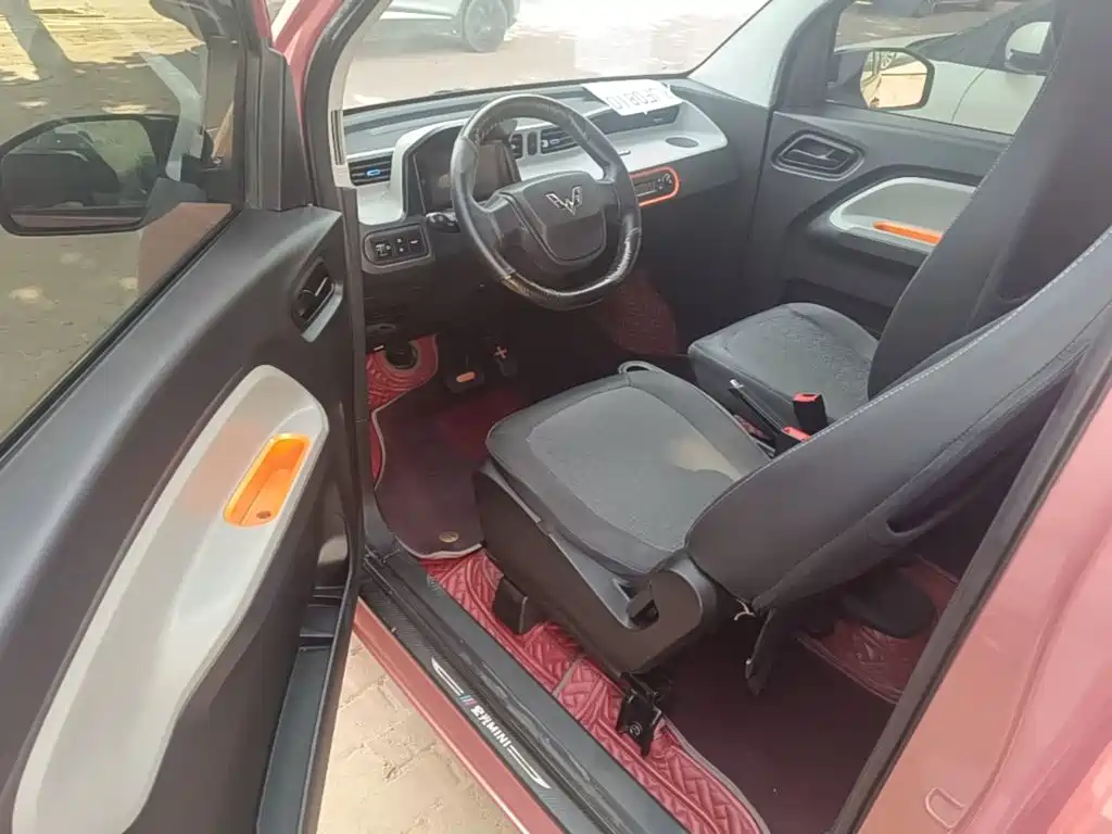 Wuling Motors Hongguang MINIEV 2020 2020 Comfort Edition NCM