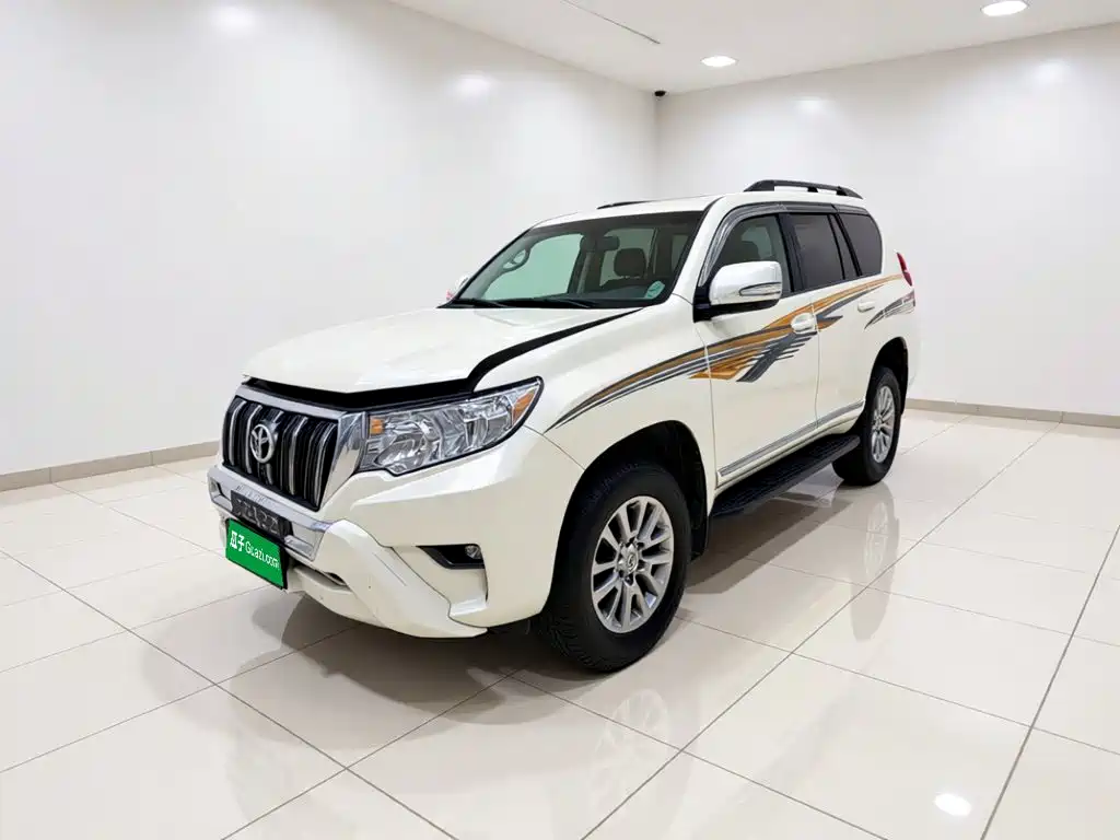 Photo 1 - Toyota Prado